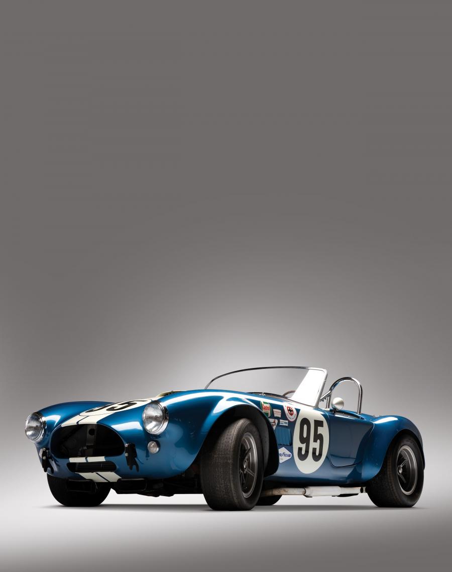  Shelby Cobra USRRC Roadster 1964 года  (фото 2 из 22)